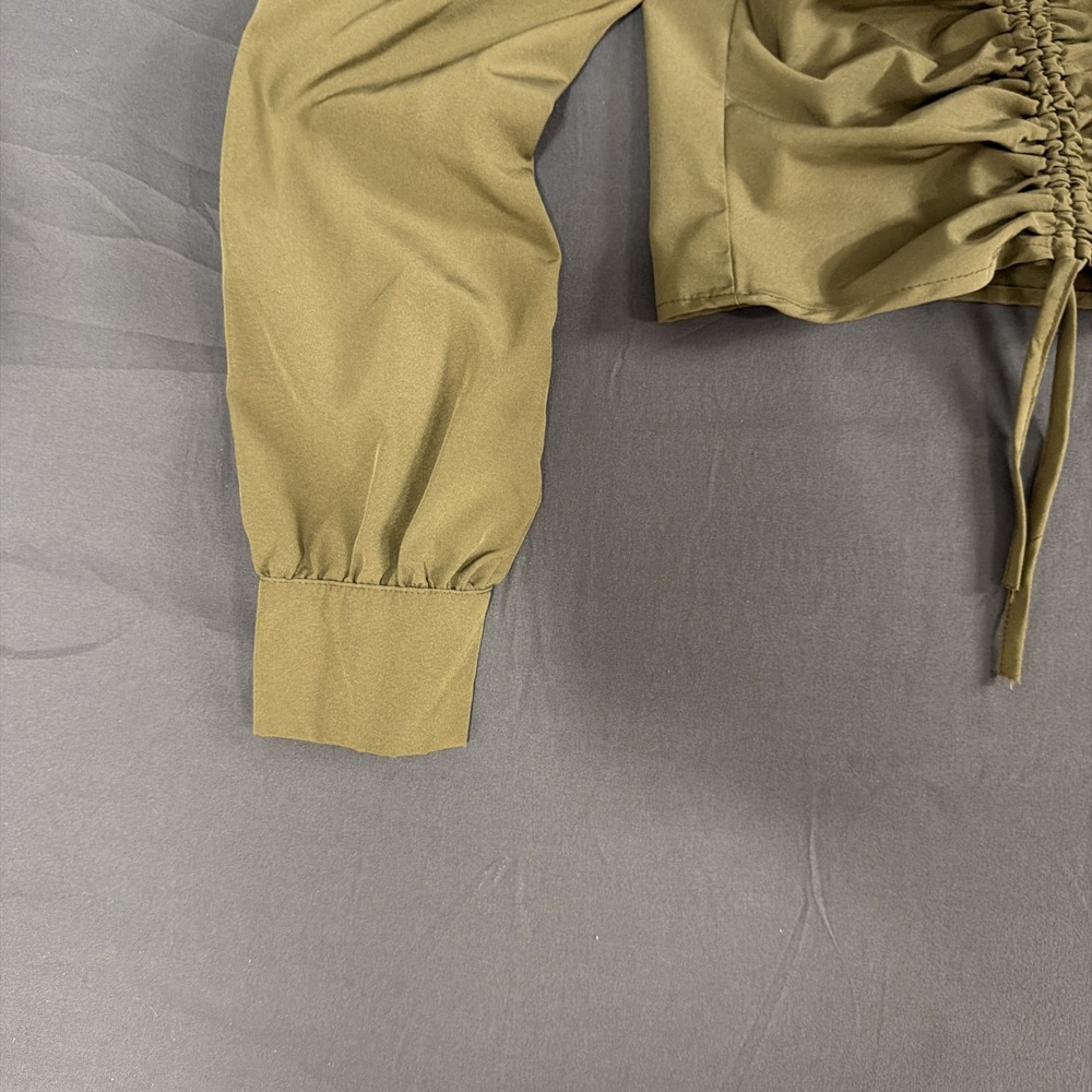 Milk & Honey Teens Top Green Small  Button Up Long Sleeve Bow Scrunch Crop